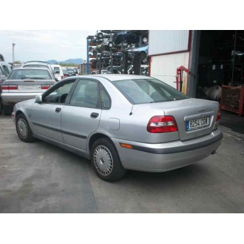 volvo s40 berlina del año 2003