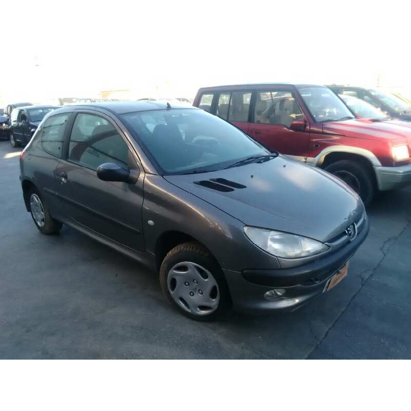 PEUGEOT 206 BERLINA