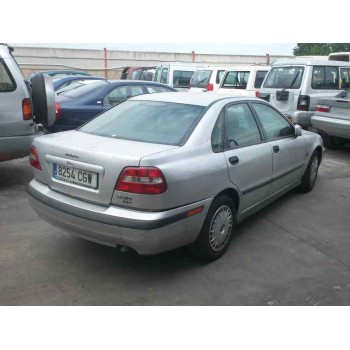 volvo s40 berlina del año 2003