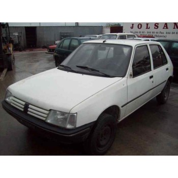 peugeot 205 berlina del año 1990
