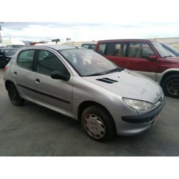 peugeot 206 berlina del año 2002