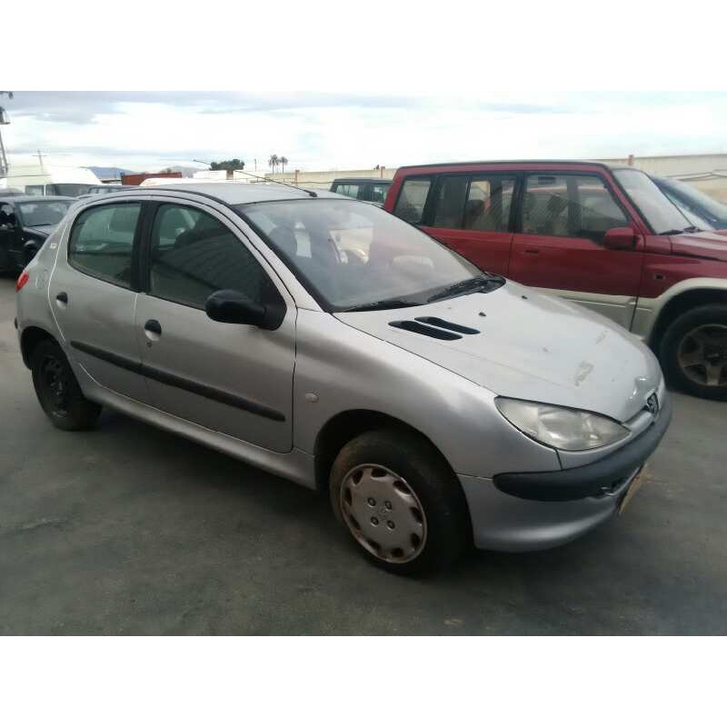 PEUGEOT 206 BERLINA