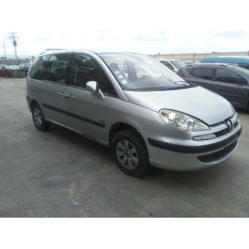 peugeot 807 del año 2004