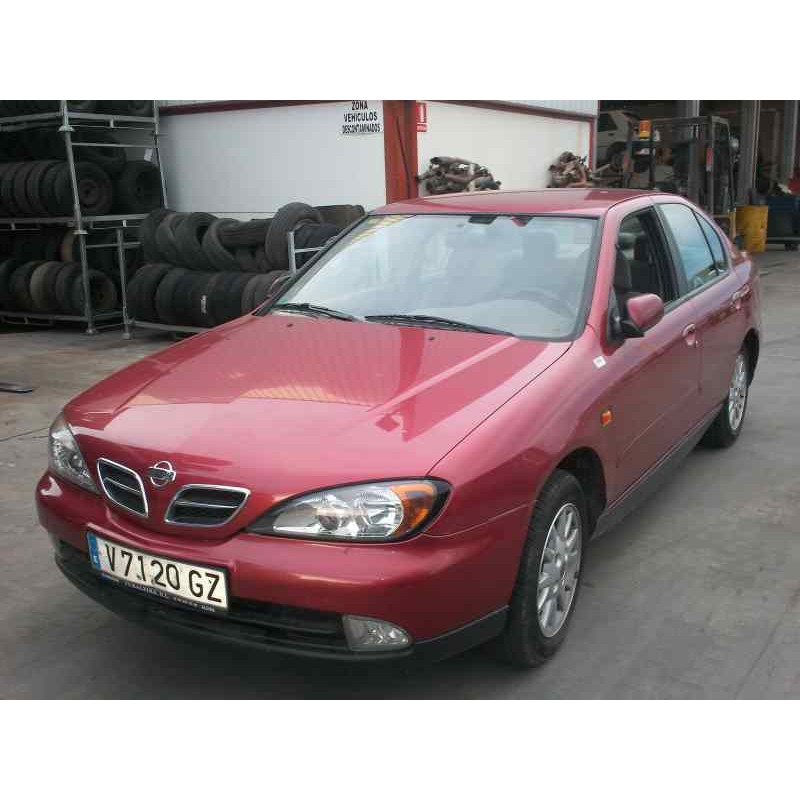 nissan primera berlina (p11) del año 2000