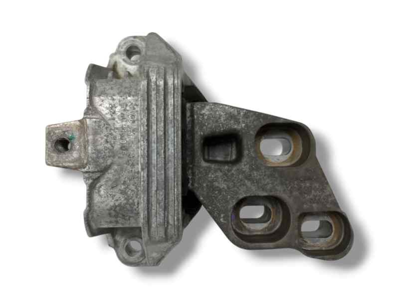 Recambio de soporte motor izquierdo para mercedes-benz clase gla (w156) 200 cdi referencia OEM IAM A2462400217 Recambio de soporte motor izquierdo para mercedes-benz clase gla (w156) 200 cdi referencia OEM IAM A2462400217