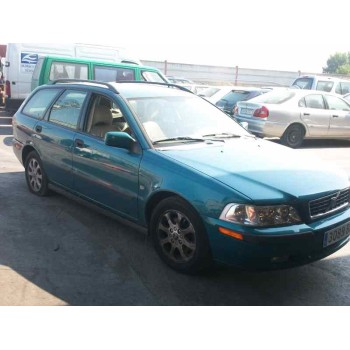 volvo v40 familiar del año 2001