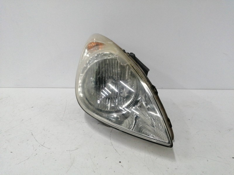 Recambio de faro izquierdo para hyundai i20 1.4 crdi cat referencia OEM IAM 921021J0XX PARA PULIR 