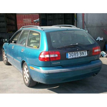 volvo v40 familiar del año 2001