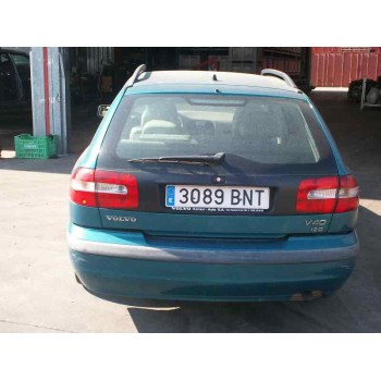 volvo v40 familiar del año 2001