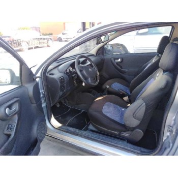 opel corsa c del año 2004