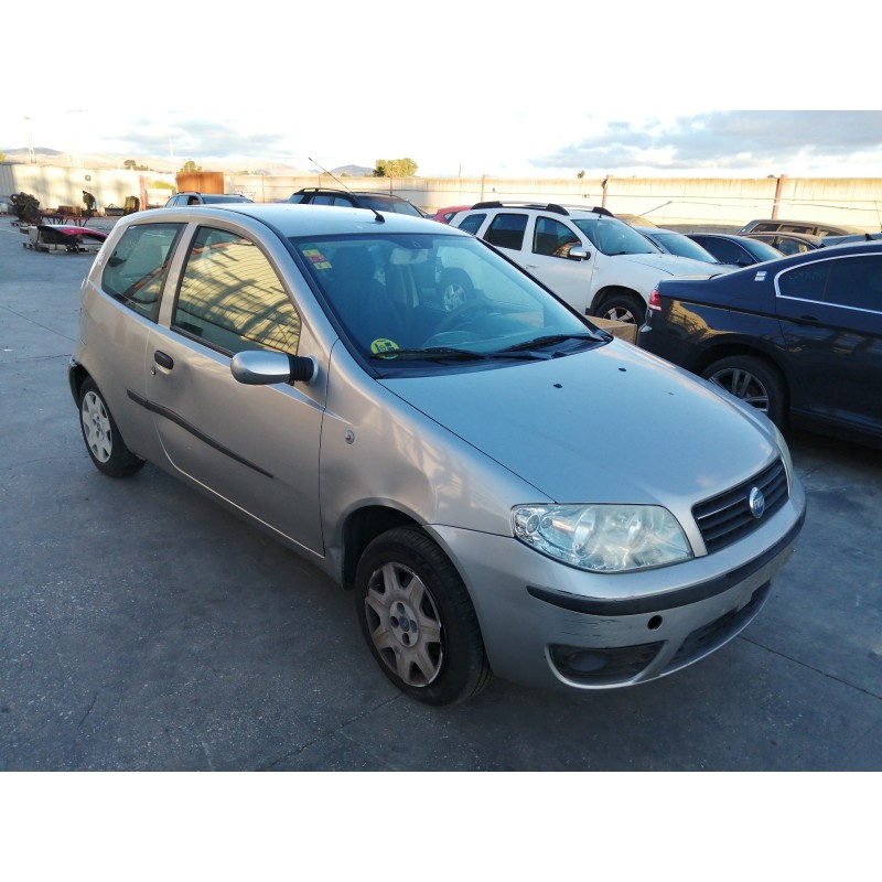 fiat punto berlina (188) del año 2005