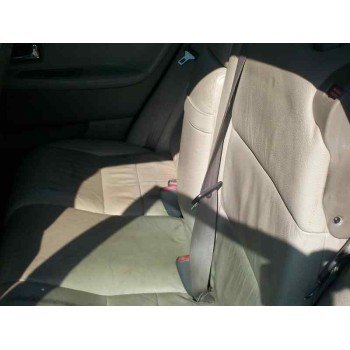 volvo v40 familiar del año 2001