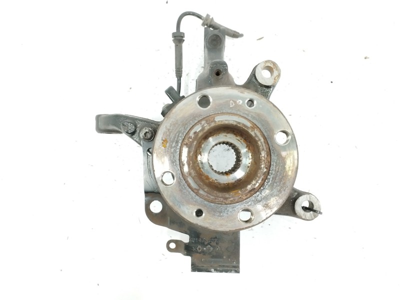 Recambio de mangueta delantera derecha para renault captur 1.5 dci diesel fap energy referencia OEM IAM   
