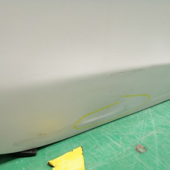 Recambio de puerta trasera derecha para volvo v40 1.6 diesel cat referencia OEM IAM 31402337 NECESITA REPARACION OBSERVAR FOTOS