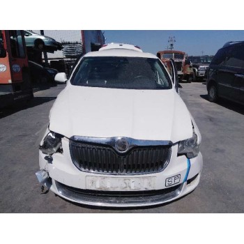 skoda superb combi (3t5) del año 2012