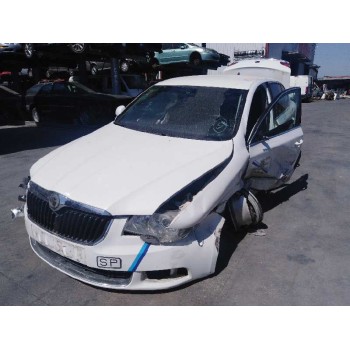 skoda superb combi (3t5) del año 2012