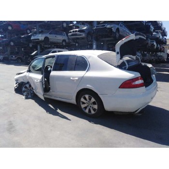 skoda superb combi (3t5) del año 2012