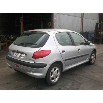 peugeot 206 berlina del año 2002