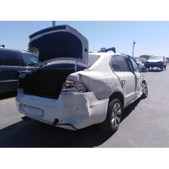 skoda superb combi (3t5) del año 2012