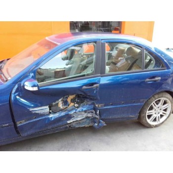 mercedes-benz clase c (w203) berlina del año 2004