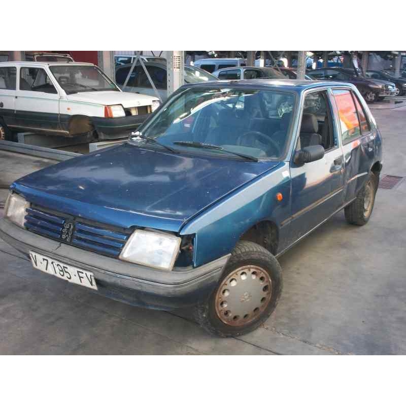 peugeot 205 berlina del año 1997