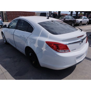 opel insignia berlina del año 2011