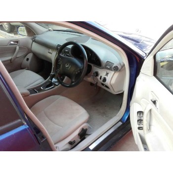 mercedes-benz clase c (w203) berlina del año 2004