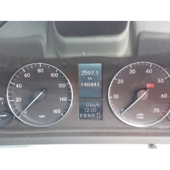 mercedes-benz clase c (w203) berlina del año 2004