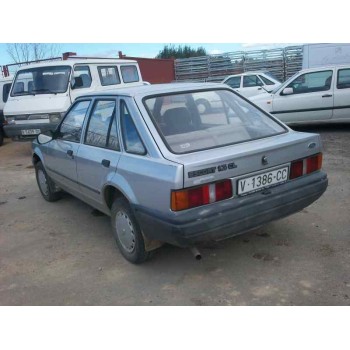 ford escort berlina del año 1987