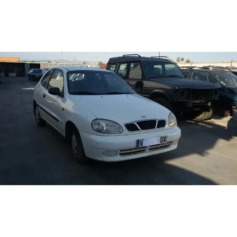 daewoo lanos del año 1999