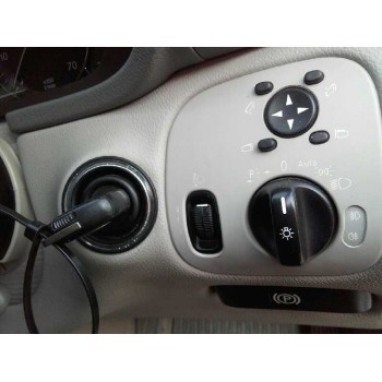 mercedes-benz clase c (w203) berlina del año 2004