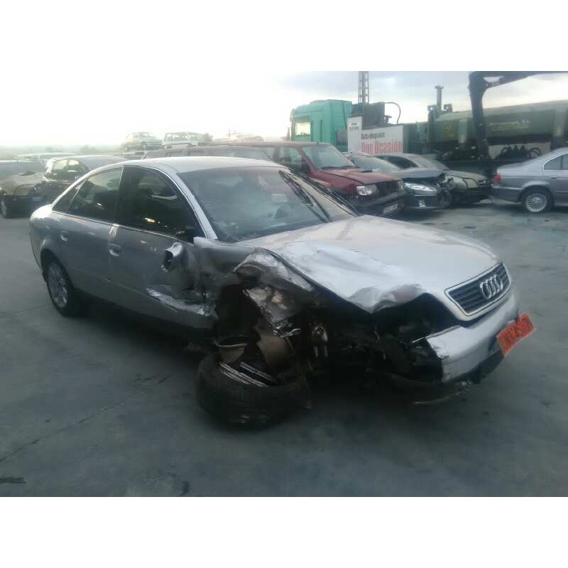 AUDI A6 BERLINA (4B2)