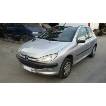 peugeot 206 berlina del año 2000