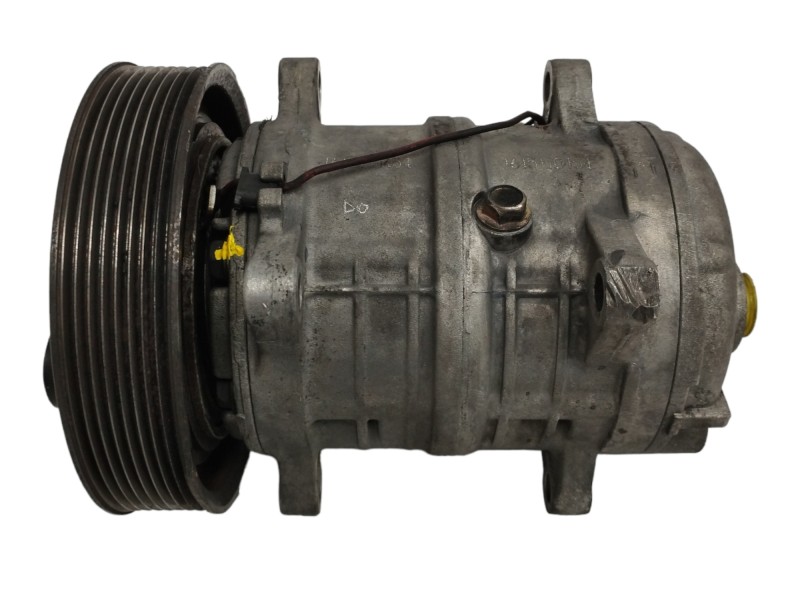 Recambio de compresor aire acondicionado para renault maxity 2.5 diesel referencia OEM IAM   