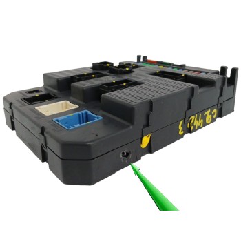Recambio de caja reles / fusibles para citroën c2 1.4 referencia OEM IAM 9664532580 OBSERVAR FOTOS BSI/ 204P1000