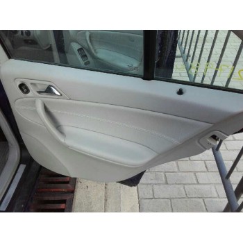 mercedes-benz clase c (w203) berlina del año 2004