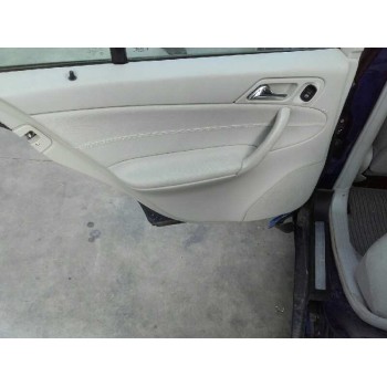 mercedes-benz clase c (w203) berlina del año 2004