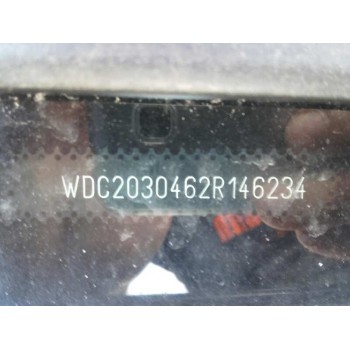 mercedes-benz clase c (w203) berlina del año 2004