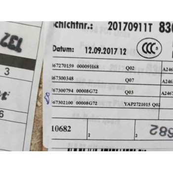 Recambio de guarnecido puerta trasera izquierda para mercedes-benz clase gla (w156) 200 cdi referencia OEM IAM A1767300794  