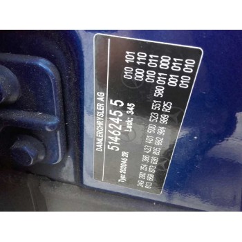 mercedes-benz clase c (w203) berlina del año 2004