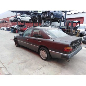mercedes-benz clase e (w124) berlina del año 1993