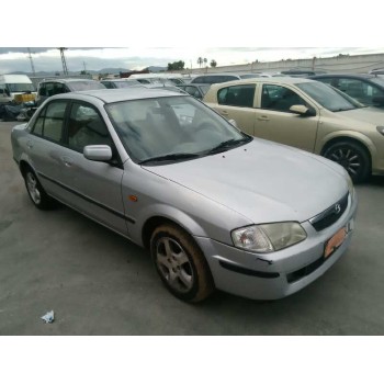 mazda 323 berlina f/s (bj) del año 2001