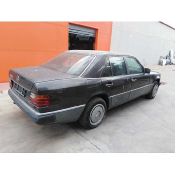 mercedes-benz clase e (w124) berlina del año 1993