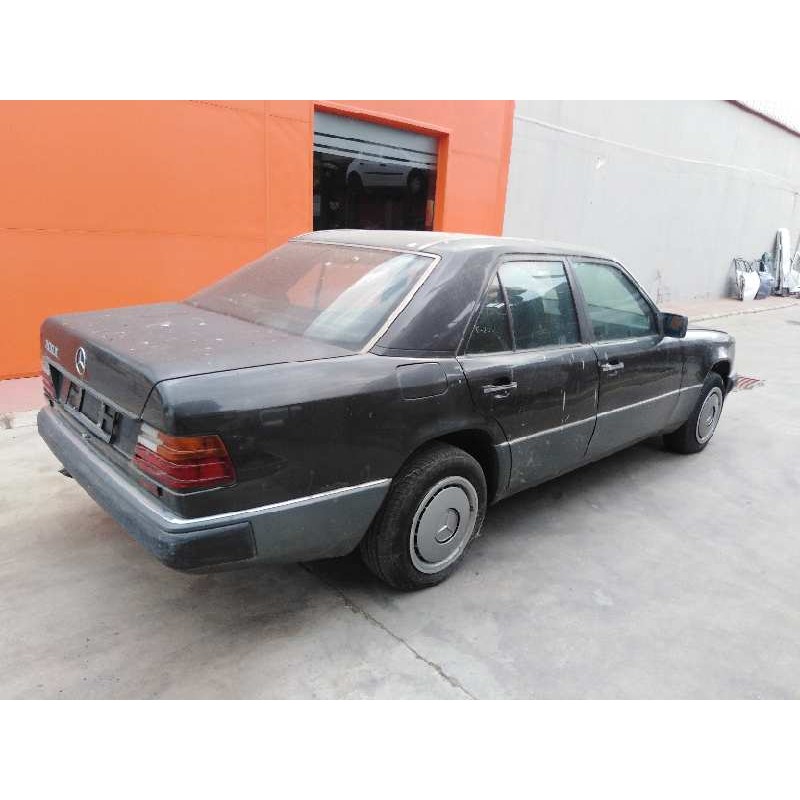 MERCEDES-BENZ 124 Sedán (W124) 1993