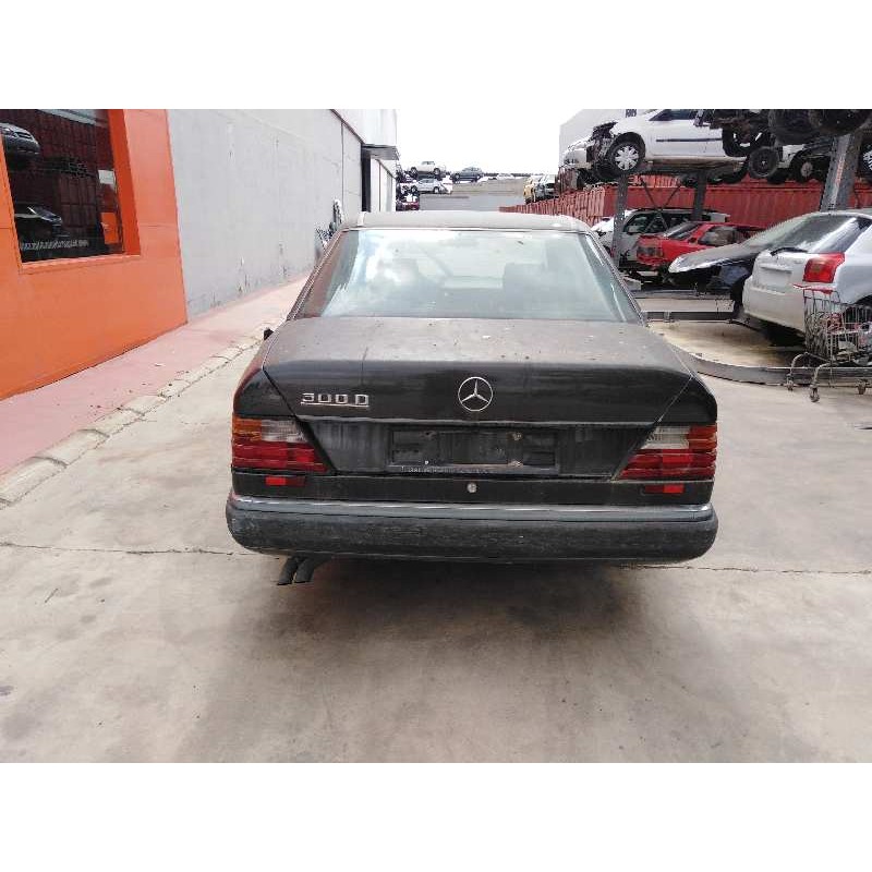 MERCEDES-BENZ 124 Sedán (W124) 1993