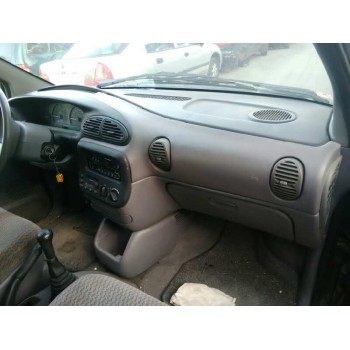 chrysler voyager (gs) del año 2000