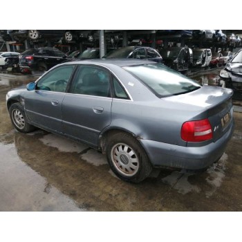 audi a4 berlina (b5) del año 2000