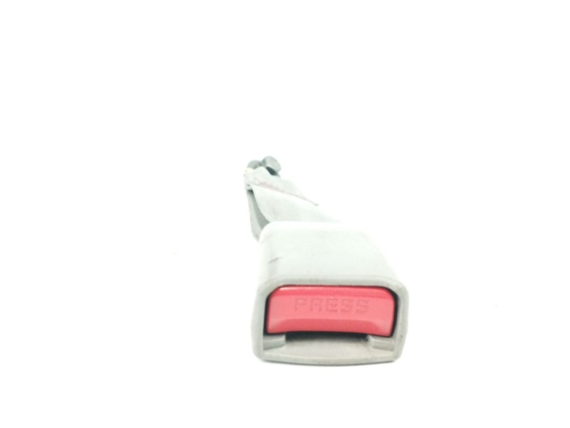 Recambio de enganche cinturon derecho para kia sorento 2.5 crdi referencia OEM IAM  TRASERO 