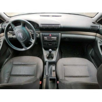 audi a4 berlina (b5) del año 2000