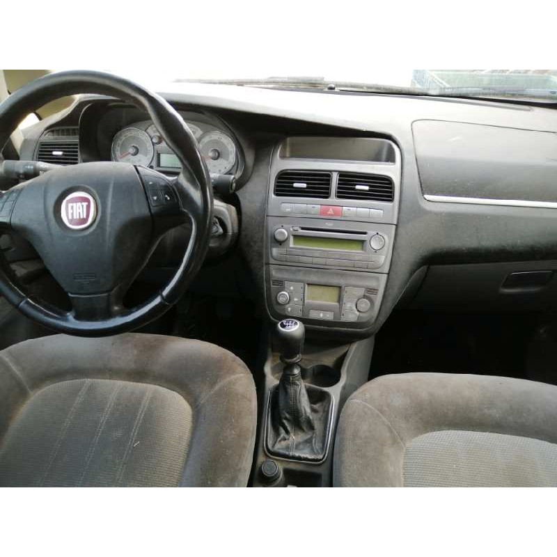 FIAT LINEA (323_, 110_) 2010